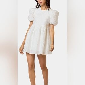 NWT Hausen White Puff Textured Sleeve Dress, Medium